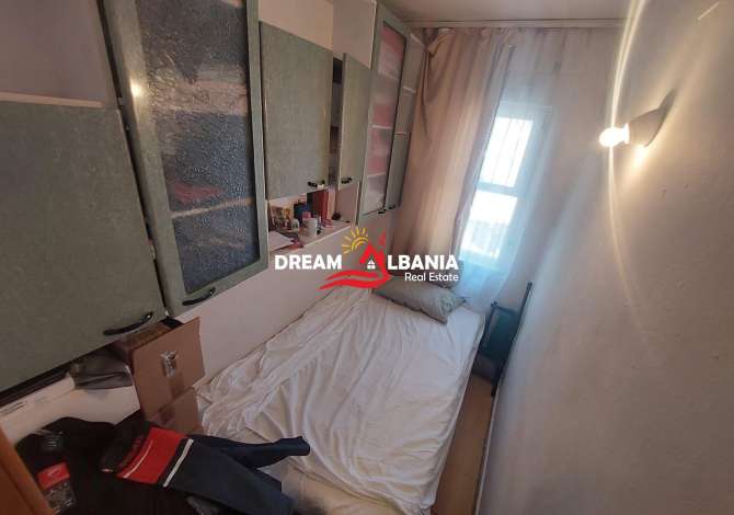 Shtepi ne shitje Apartament ne Tirane, 2+1, Mobilimi E mobiluar, Pagesa 79,900  Euro.