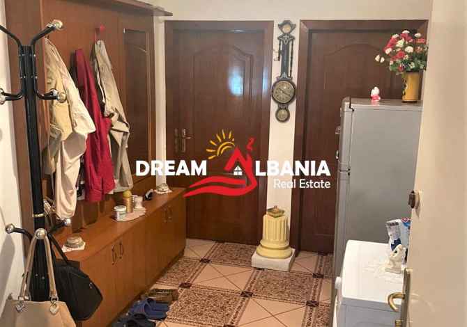 Shtepi ne shitje  ne Tirane, 3+1, Mobilimi E mobiluar, Pagesa 87,000  Euro.