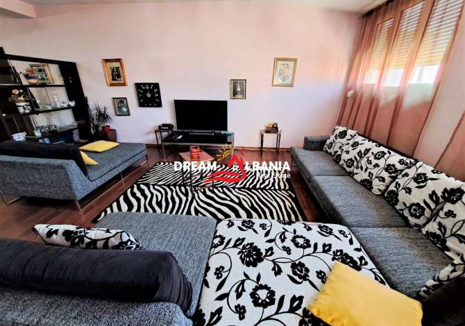 Shtepi ne shitje Apartament ne Tirane, 2+1, Mobilimi E mobiluar, Pagesa 140,000  Euro.