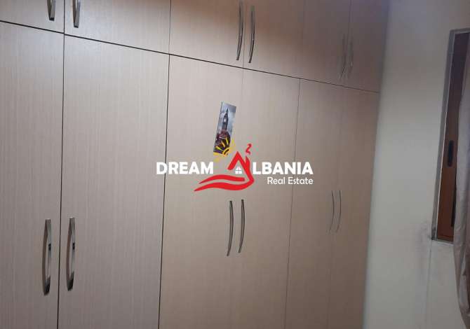 Appartamento in vendita a Tirana 1+1, Arredato