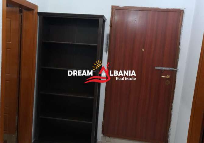 Appartamento in vendita a Tirana 1+1, Arredato