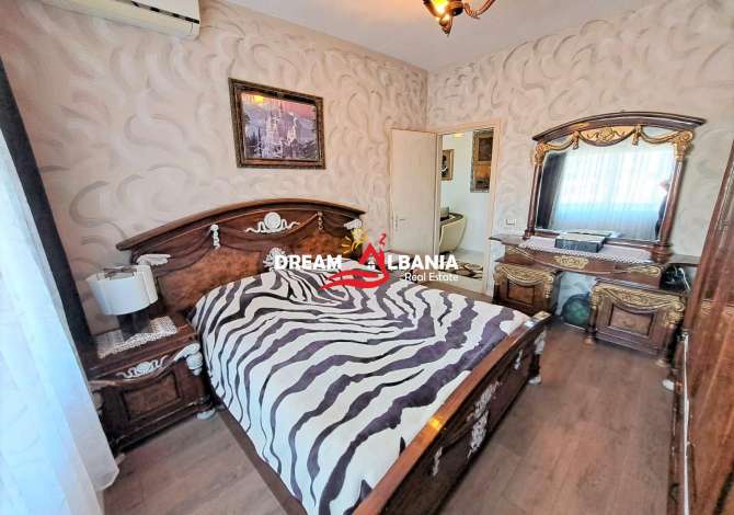 Shtepi ne shitje Apartament ne Tirane, 2+1, Mobilimi E mobiluar, Pagesa 82,000  Euro.