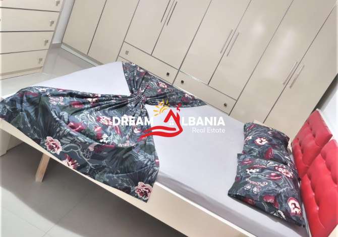 Shtepi ne shitje Apartament ne Tirane, 2+1, Mobilimi E mobiluar, Pagesa 95,000  Euro.