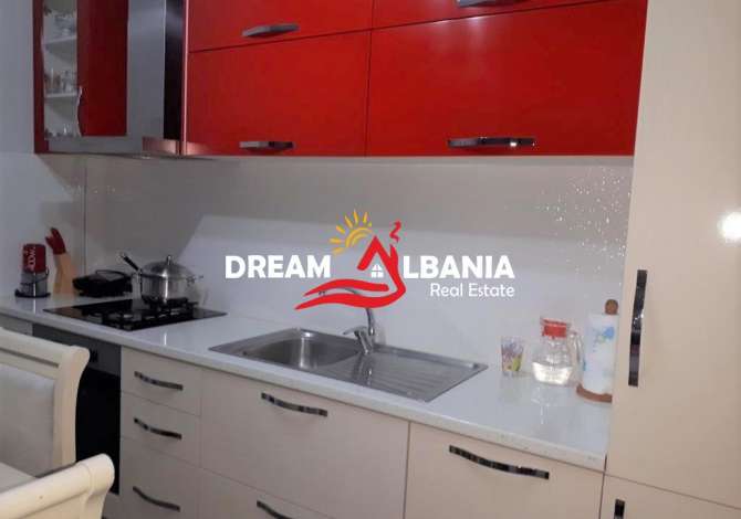 Shtepi ne shitje Apartament ne Tirane, 2+1, Mobilimi E mobiluar, Pagesa 95,000  Euro.