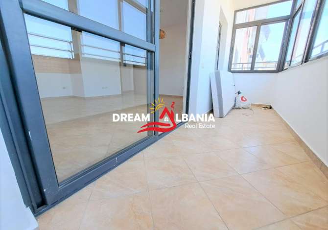 Shtepi ne shitje Apartament ne Tirane, 2+1, Mobilimi Bosh, pa mobiluar, Pagesa 160,000  Euro.
