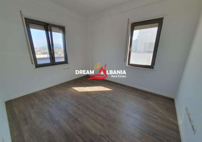 Shtepi ne shitje Apartament ne Tirane, 2+1, Mobilimi Bosh, pa mobiluar, Pagesa 139,000  Euro.