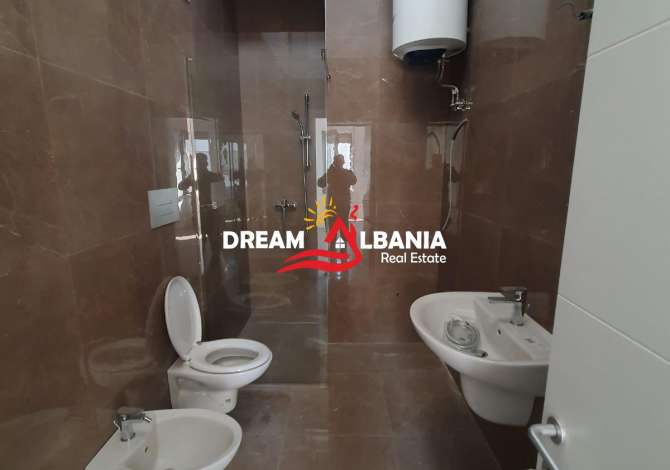 Shtepi ne shitje Apartament ne Tirane, 2+1, Mobilimi Bosh, pa mobiluar, Pagesa 139,000  Euro.