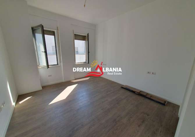 Shtepi ne shitje Apartament ne Tirane, 2+1, Mobilimi Bosh, pa mobiluar, Pagesa 139,000  Euro.