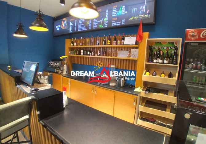 Bar Kafe Dyqan me qera ne zonen e Liqenit te Thate prane Hotel Unik ne Tirane (ID 4271436 )