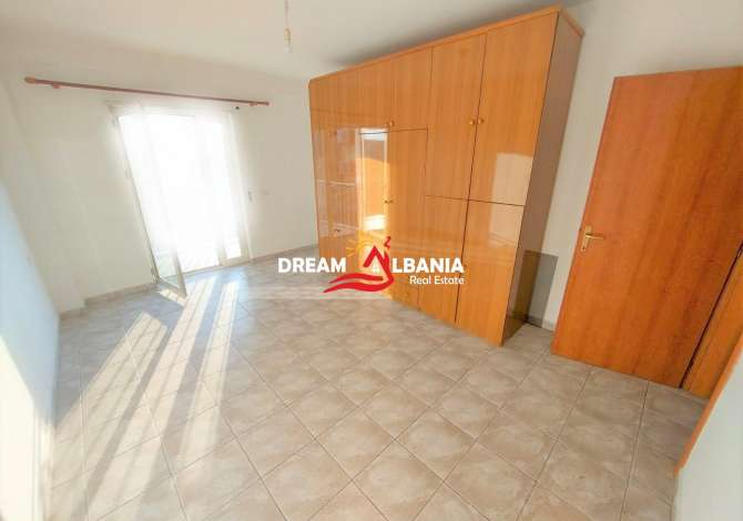 Shtepi ne shitje Apartament ne Tirane, 2+1, Mobilimi Bosh, pa mobiluar, Pagesa 153,000  Euro.