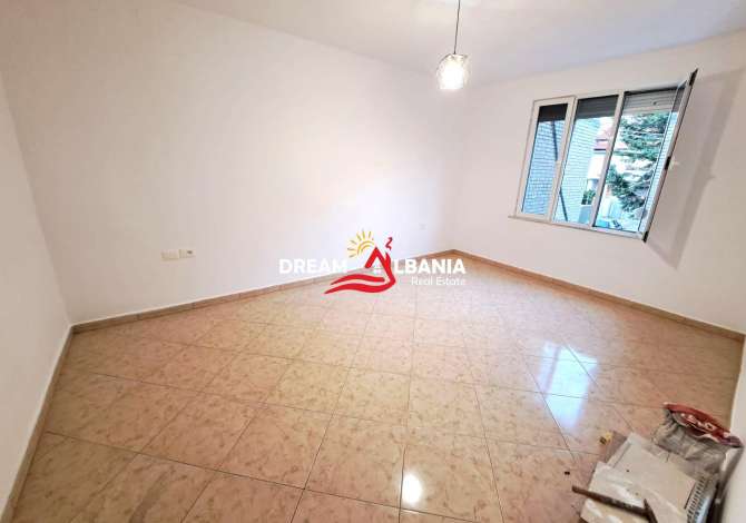 Shtepi ne shitje Apartament ne Tirane, 2+1, Mobilimi Bosh, pa mobiluar, Pagesa 88,000  Euro.