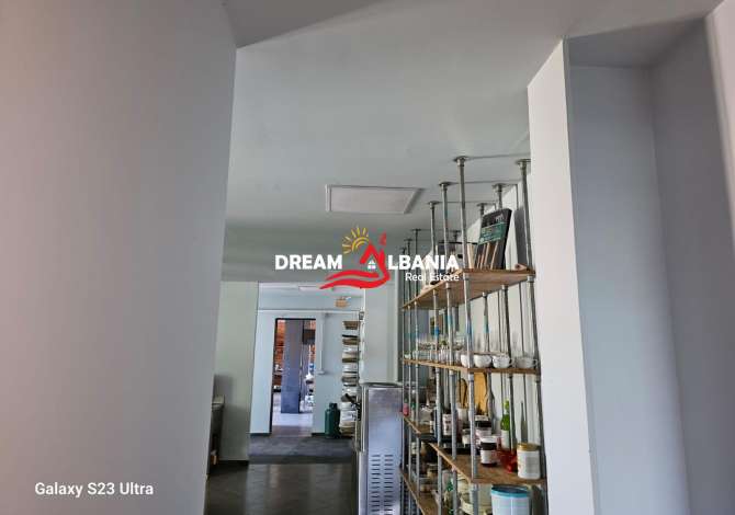 Godine me qera 3 kate ne Kombinat prane Komisariatit nr 6 (ID 4281189).