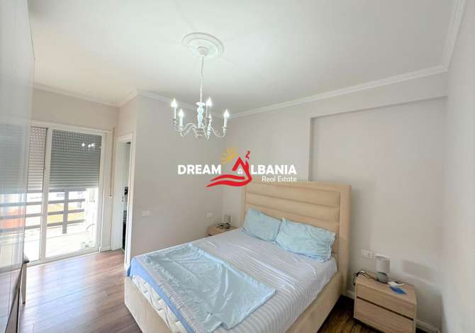 Shtepi me qera Apartament ne Tirane, 2+1, Mobilimi E mobiluar, Pagesa 800  Euro.