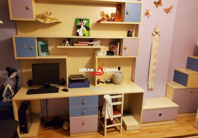 Shtepi ne shitje Apartament ne Tirane, 2+1, Mobilimi E mobiluar, Pagesa 110,000  Euro.