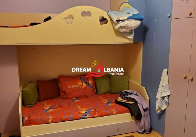 Shtepi ne shitje Apartament ne Tirane, 2+1, Mobilimi E mobiluar, Pagesa 110,000  Euro.