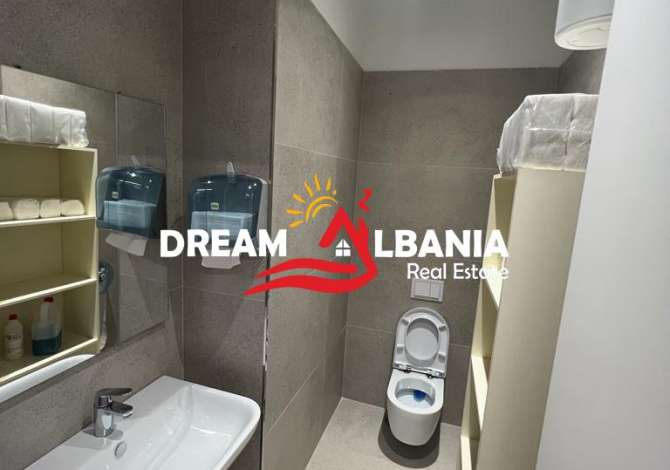 Ambjent Komercial me Qira ne kompleksin LION PARK, prane Air Albania, Tirane (ID 4261939)