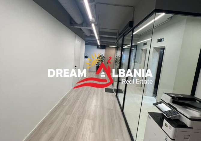 Ambjent Komercial me Qira ne kompleksin LION PARK, prane Air Albania, Tirane (ID 4261939)