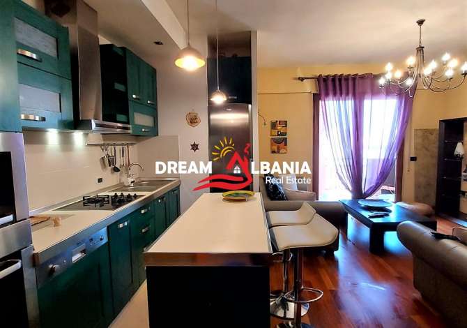 Shtepi me qera 2+1 ne Tirane - 700 Euro