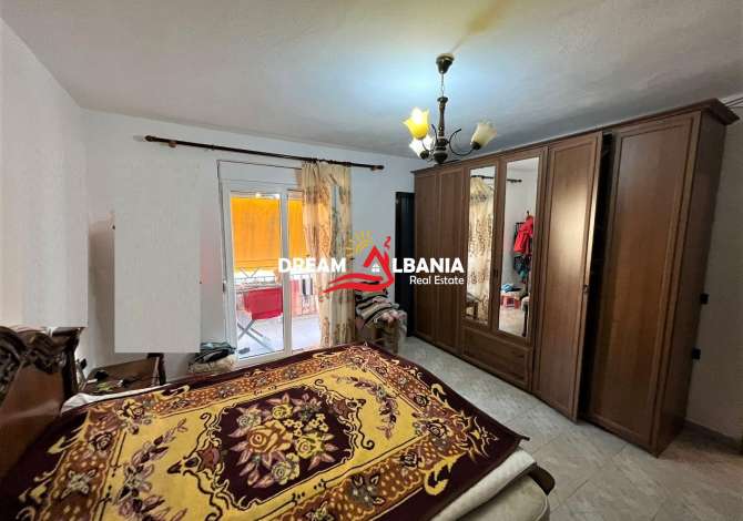 Shtepi ne shitje Apartament ne Tirane, 2+1, Mobilimi E mobiluar, Pagesa 125,000  Euro.