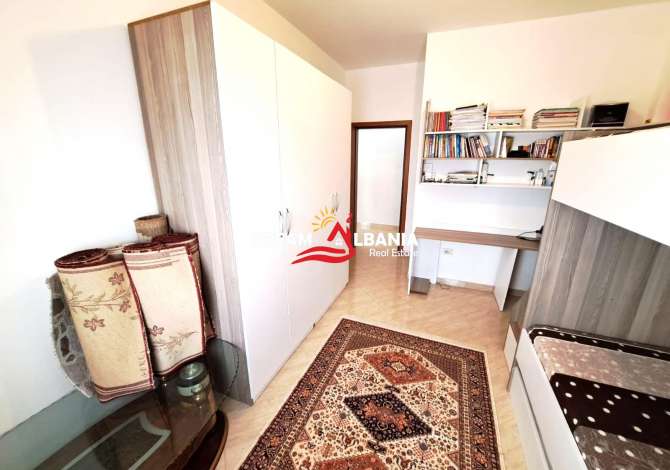 Shtepi ne shitje Apartament ne Tirane, 2+1, Mobilimi E mobiluar, Pagesa 95,000  Euro.