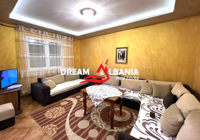 Shtepi ne shitje Apartament ne Tirane, 1+1, Mobilimi Pjeserisht e mobiluar, Pagesa 80,000  Euro.