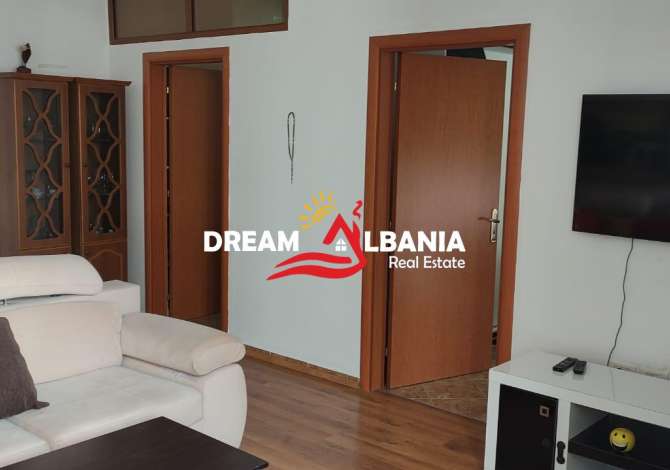 Shtepi ne shitje Apartament ne Tirane, 1+1, Mobilimi E mobiluar, Pagesa 88,000  Euro.