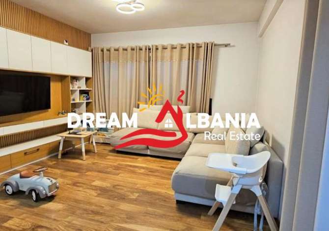 Shtepi ne shitje Apartament ne Tirane, 3+1, Mobilimi E mobiluar, Pagesa 190,000  Euro.