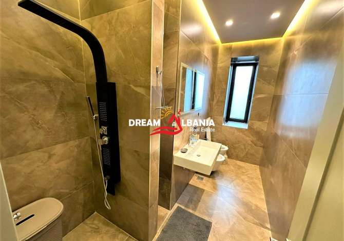 Shtepi me qera Apartament ne Tirane, 3+1, Mobilimi E mobiluar, Pagesa 1,200  Euro.