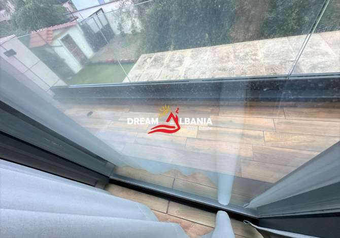 Shtepi me qera Apartament ne Tirane, 3+1, Mobilimi E mobiluar, Pagesa 1,200  Euro.