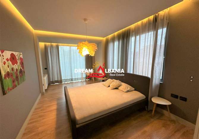 Shtepi me qera Apartament ne Tirane, 3+1, Mobilimi E mobiluar, Pagesa 1,200  Euro.