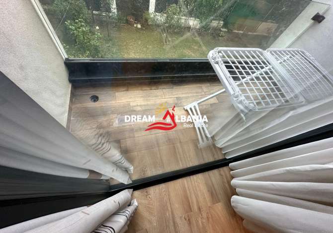 Shtepi me qera Apartament ne Tirane, 3+1, Mobilimi E mobiluar, Pagesa 1,200  Euro.