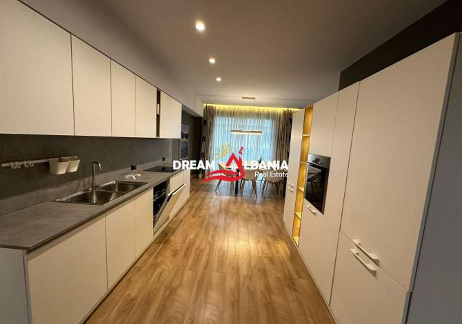 Shtepi me qera Apartament ne Tirane, 3+1, Mobilimi E mobiluar, Pagesa 1,200  Euro.