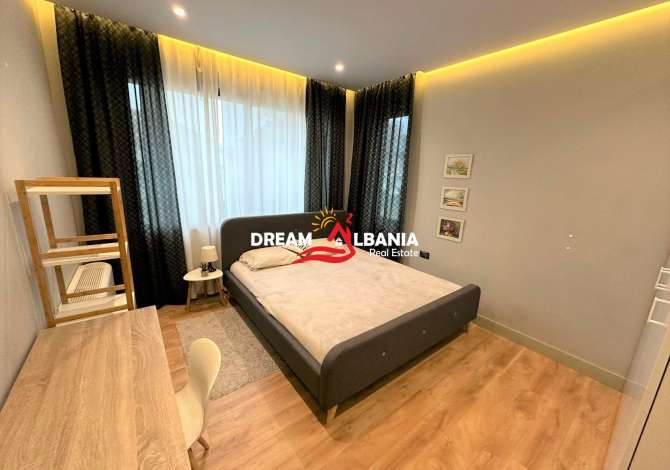 Shtepi me qera Apartament ne Tirane, 3+1, Mobilimi E mobiluar, Pagesa 1,200  Euro.