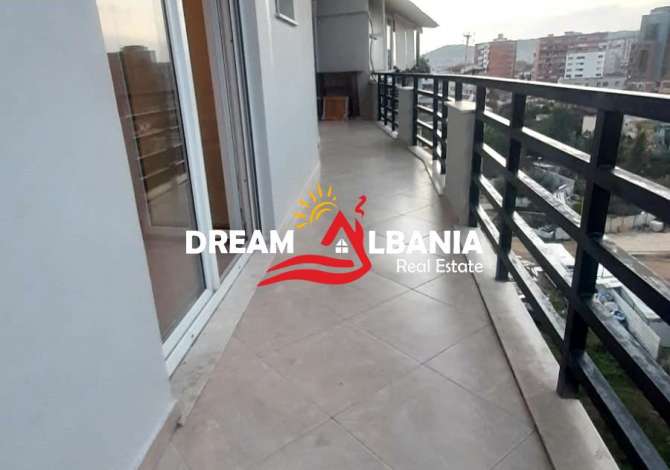 Shtepi me qera Apartament ne Tirane, 2+1, Mobilimi E mobiluar, Pagesa 450  Euro.