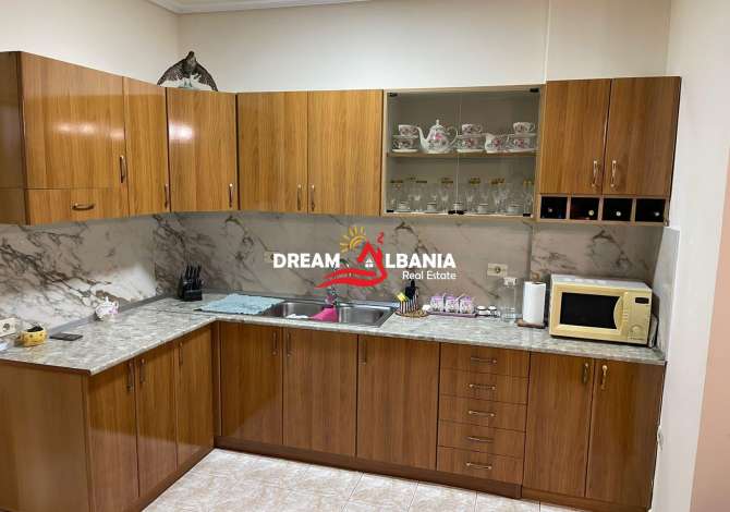 Shtepi ne shitje 2+1 ne Tirane - 160,000 Euro
