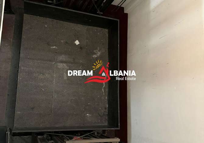 Godine 3 kateshe kapanon ne shitje ne Vore prane Autostrades Tirane-Durres (ID 4181071 ).