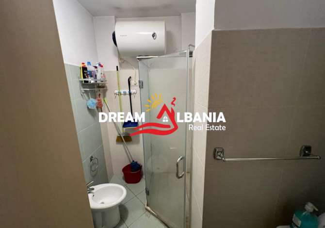 Shtepi ne shitje Apartament ne Tirane, 4+1, Mobilimi E mobiluar, Pagesa 193,000  Euro.
