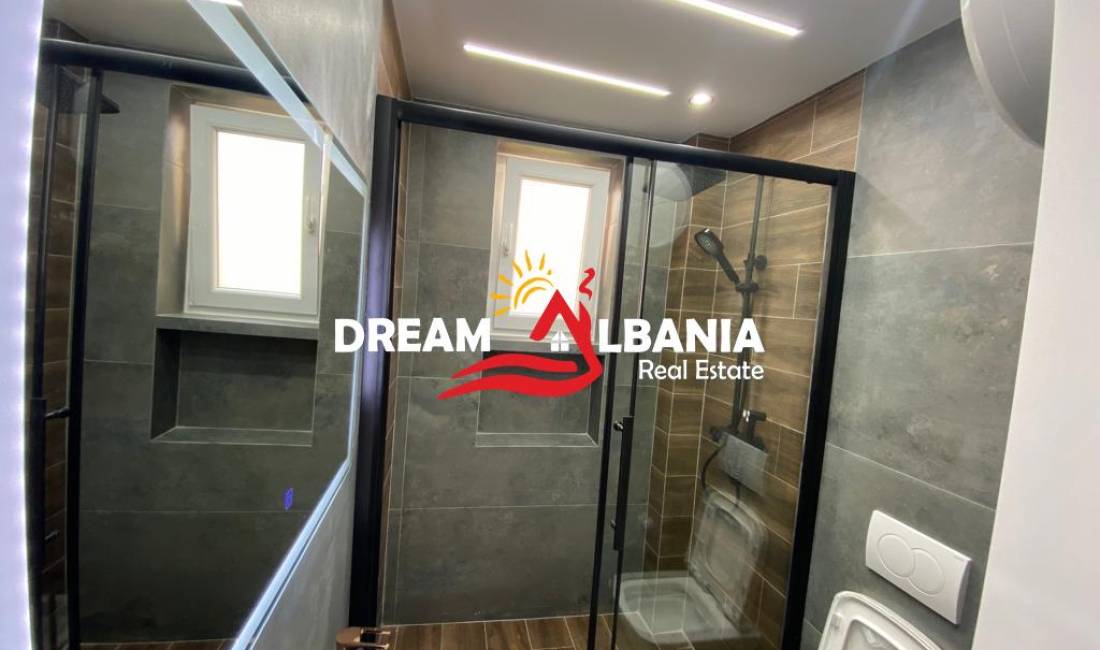 Shtepi ne shitje Apartament ne Tirane, 2+1, Mobilimi Bosh, pa mobiluar, Pagesa 119,000  Euro.