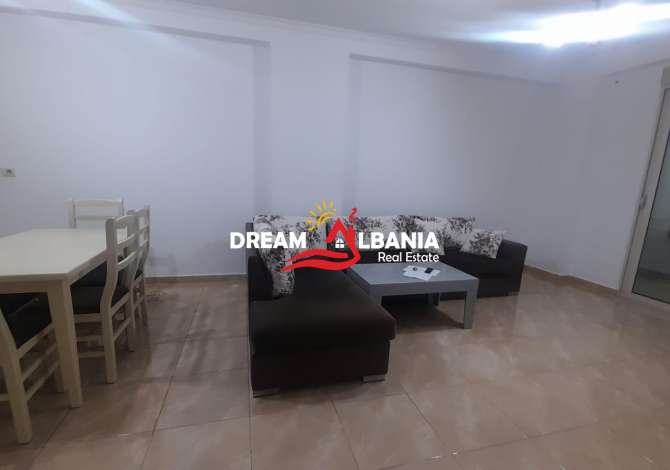 Shtepi me qera Apartament ne Tirane, 2+1, Mobilimi E mobiluar, Pagesa 500  Euro.