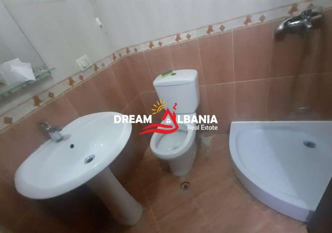 Shtepi me qera Apartament ne Tirane, 2+1, Mobilimi E mobiluar, Pagesa 500  Euro.