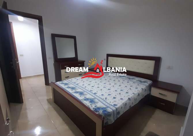 Shtepi me qera Apartament ne Tirane, 2+1, Mobilimi E mobiluar, Pagesa 500  Euro.