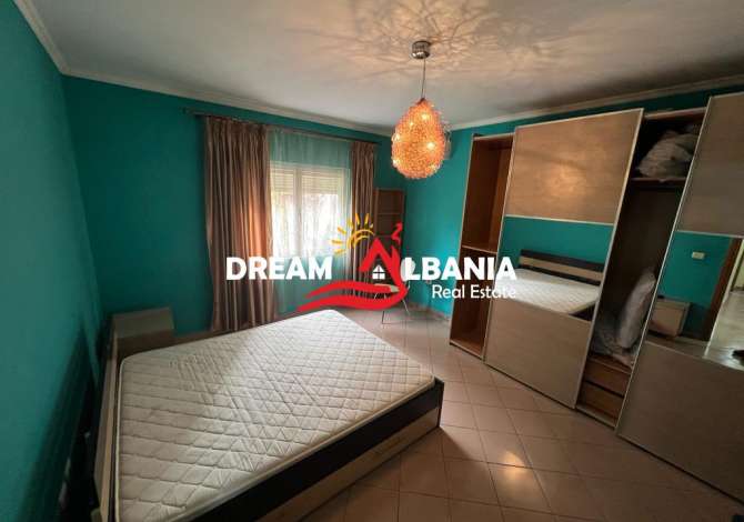 Shtepi ne shitje Apartament ne Tirane, 2+1, Mobilimi E mobiluar, Pagesa 200,000  Euro.