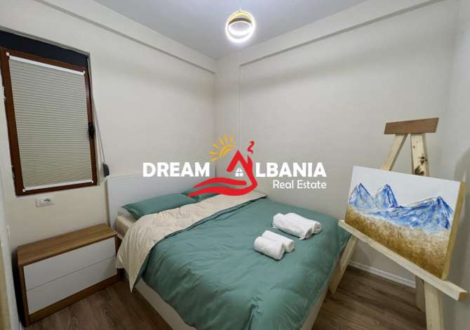 Shtepi ne shitje Apartament ne Tirane, 2+1, Mobilimi E mobiluar, Pagesa 160,000  Euro.