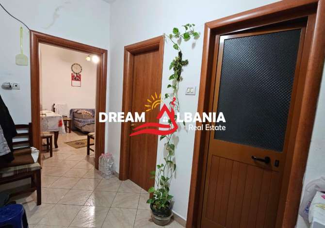 Shtepi ne shitje Apartament ne Tirane, 1+1, Mobilimi E mobiluar, Pagesa 84,000  Euro.