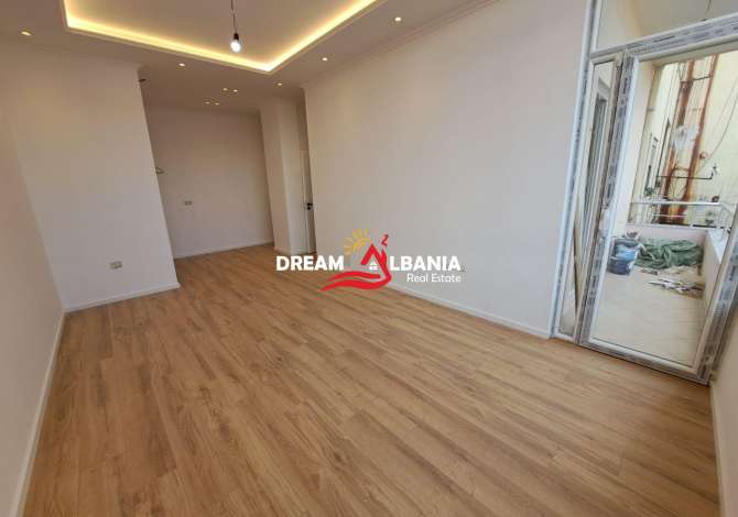 Shtepi ne shitje Apartament ne Tirane, 2+1, Mobilimi Bosh, pa mobiluar, Pagesa 135,000  Euro.