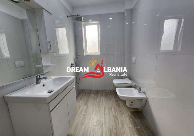 Shtepi ne shitje Apartament ne Tirane, 2+1, Mobilimi Bosh, pa mobiluar, Pagesa 150,000  Euro.