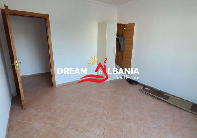 Shtepi ne shitje Apartament ne Tirane, 2+1, Mobilimi Bosh, pa mobiluar, Pagesa 110,000  Euro.