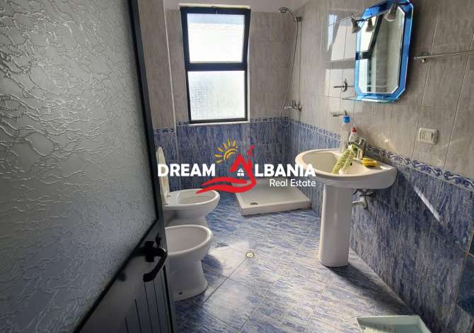 Shtepi ne shitje Apartament ne Tirane, 2+1, Mobilimi Bosh, pa mobiluar, Pagesa 110,000  Euro.