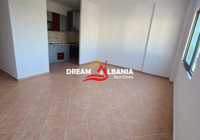 Shtepi ne shitje Apartament ne Tirane, 2+1, Mobilimi Bosh, pa mobiluar, Pagesa 110,000  Euro.