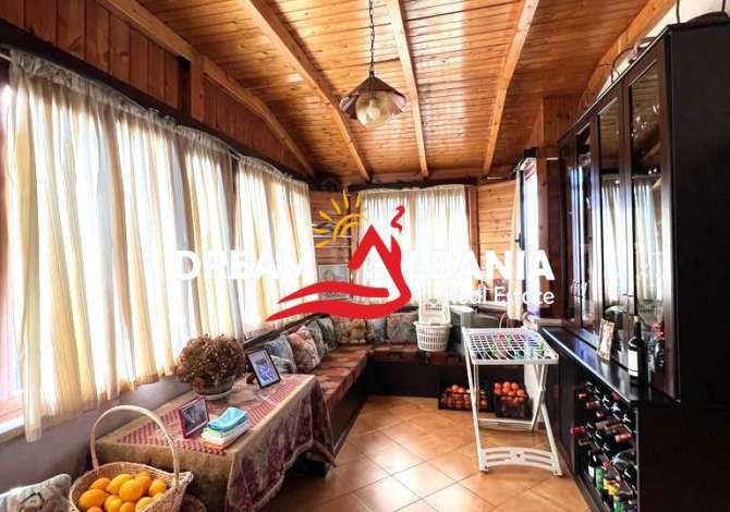 Shtepi ne shitje Apartament ne Tirane, 2+1, Mobilimi E mobiluar, Pagesa 175,000  Euro.